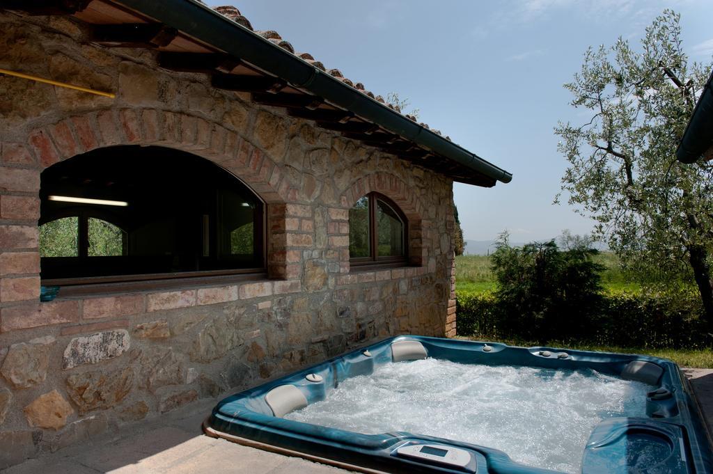 Sarna Residence San Quirico dʼOrcia Buitenkant foto