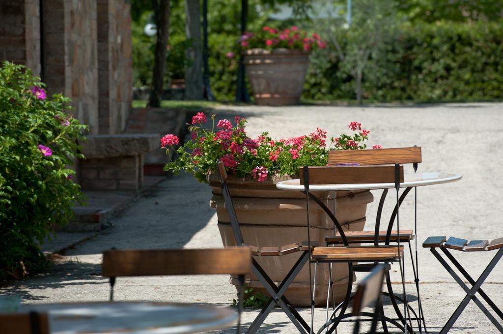 Sarna Residence San Quirico dʼOrcia Buitenkant foto