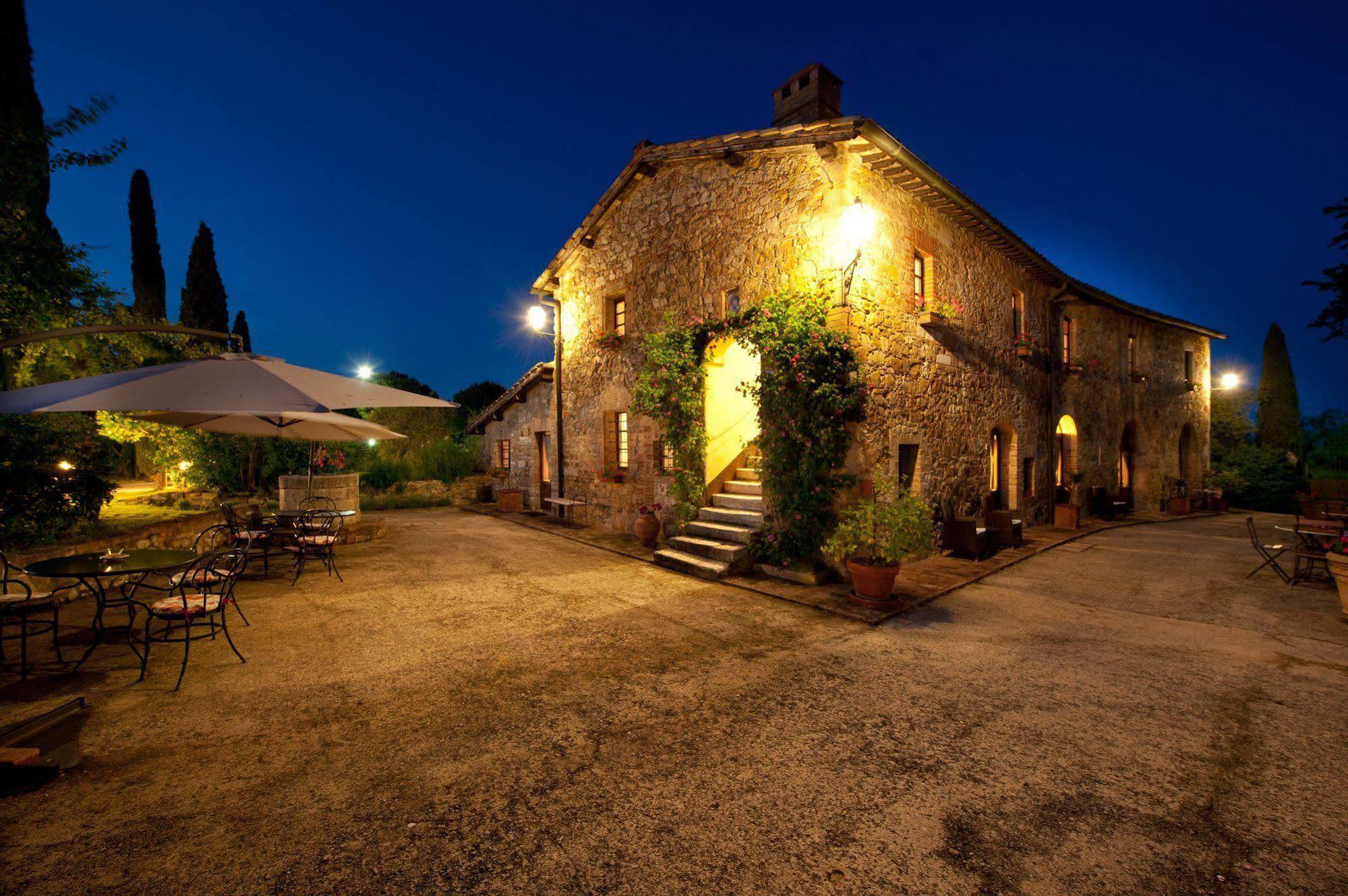Sarna Residence San Quirico dʼOrcia Buitenkant foto