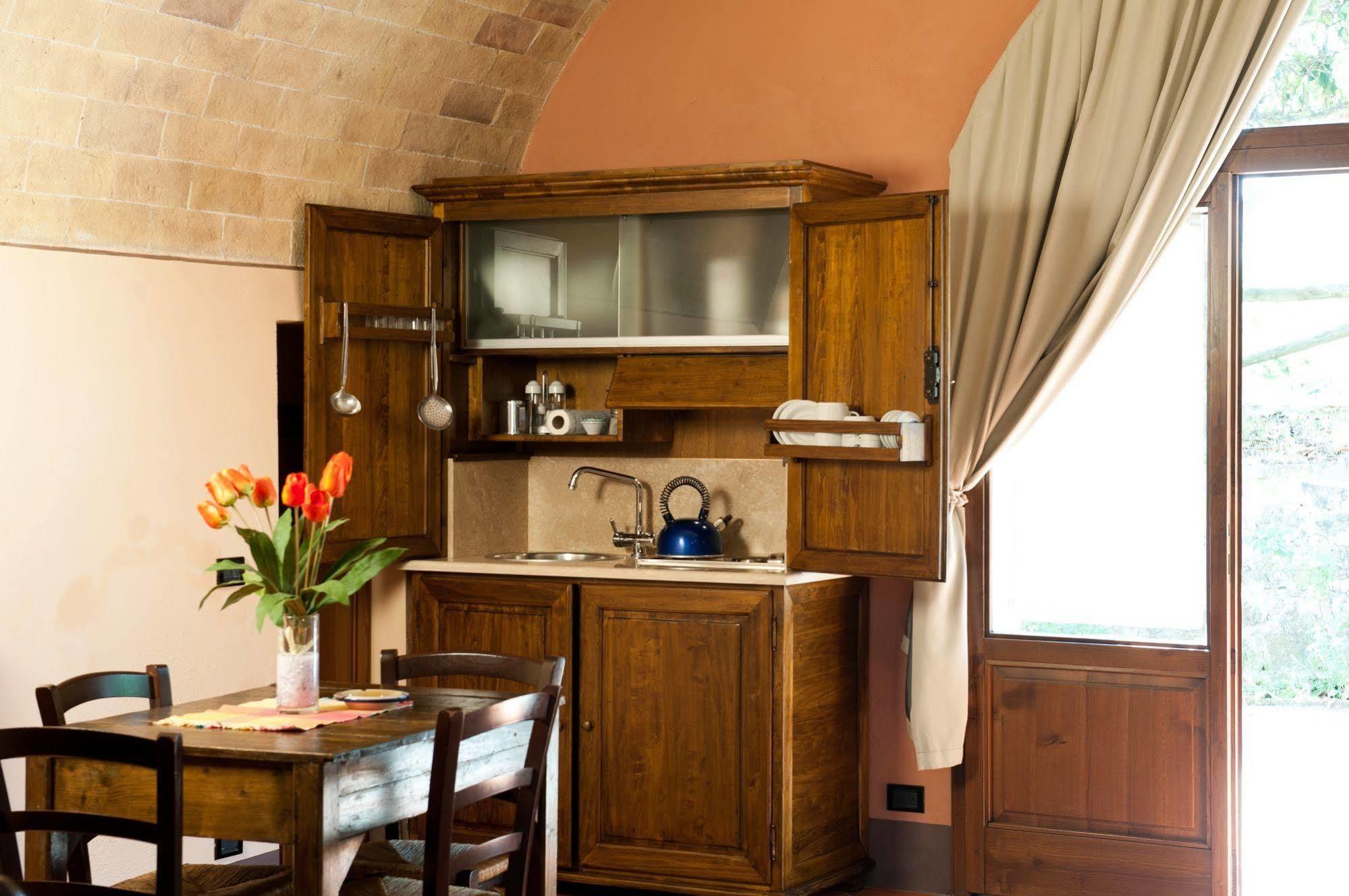 Sarna Residence San Quirico dʼOrcia Buitenkant foto